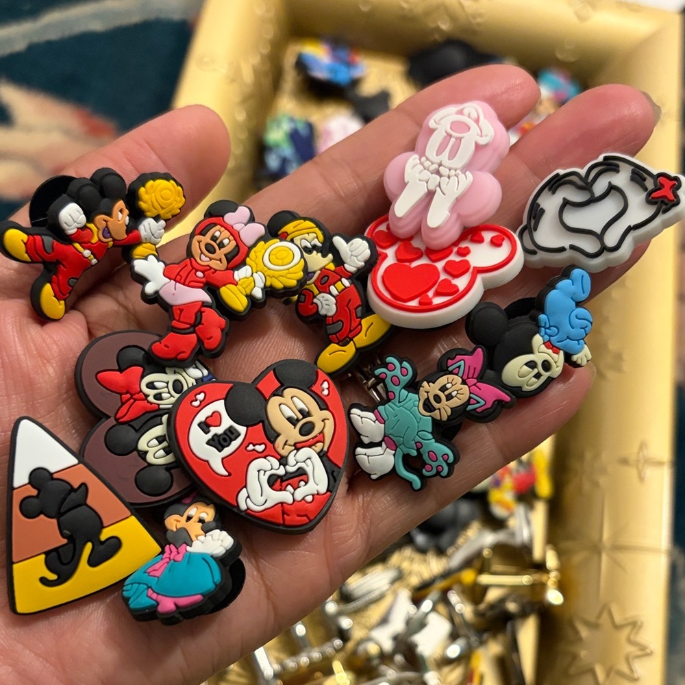 Disney Mickey Mouse and Friends Shoe Charms Set - Red, Black, White